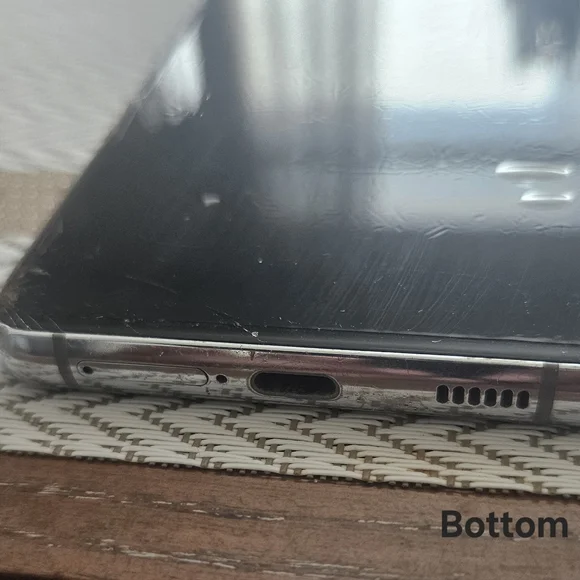 Samsung S21 Ultra 5G Black Smartphone  with Screen Protector & Phone Case - Picture 4 of 6